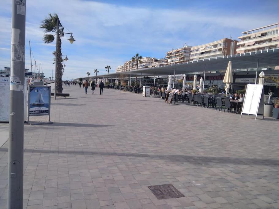 Apto Con Terraza Y 2 Dormitorios. 600 Megas Wifi. Santa Pola Exteriér fotografie